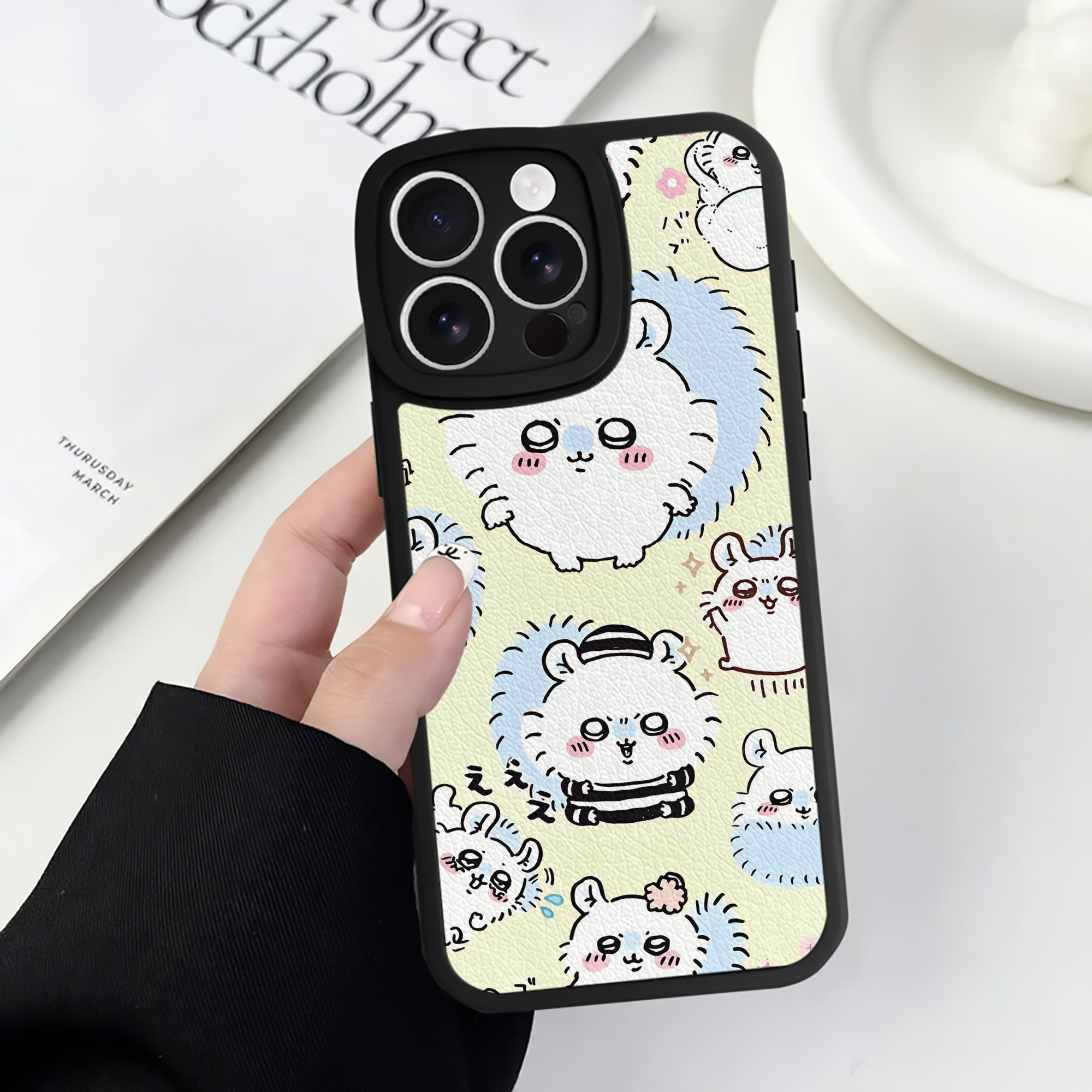 （画像用） ちいかわ Chii-kawa 【iPhone 16シリーズ対応】シリコンスマホケース（レザー調） 材質：シリコン